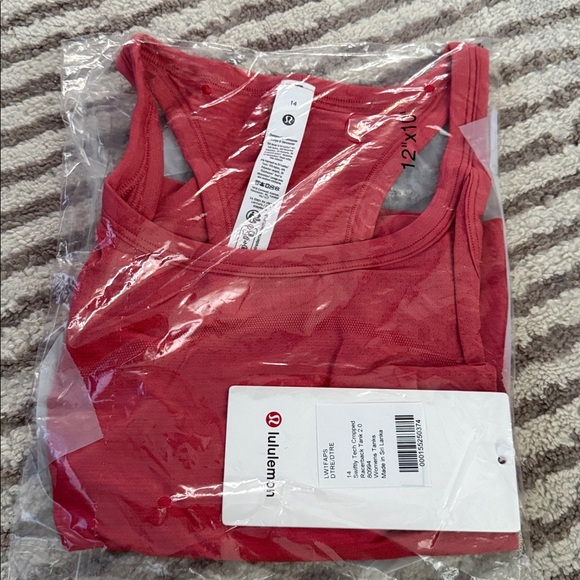 Lululemon Swiftly Tech Racerback Tank Top 2.0 Desert Red CROPPED - Picture 3 of 3